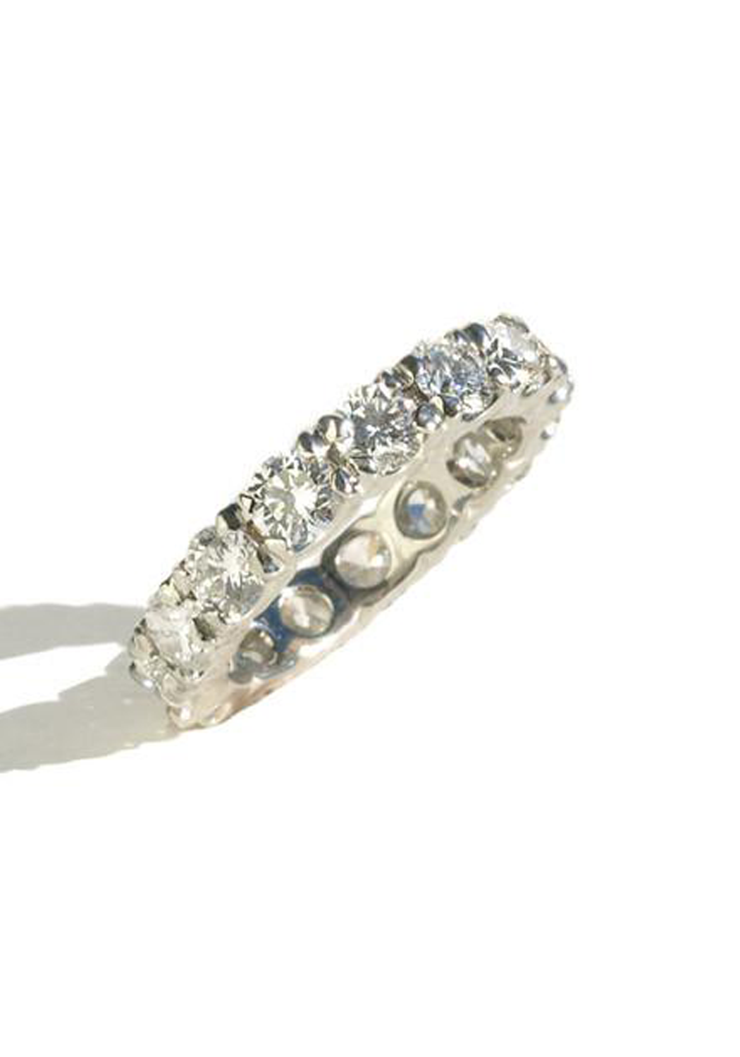 Oster Collection Platinum Round Diamond Eternity Band | OsterJewelers.com