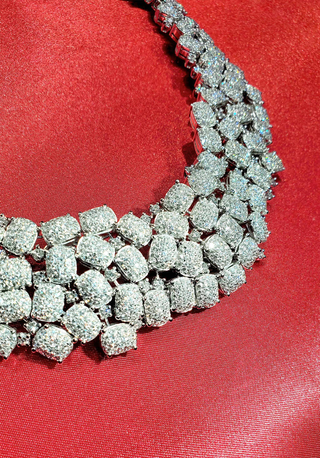 The Snowdrop Diamond Necklace – Ronald Abram